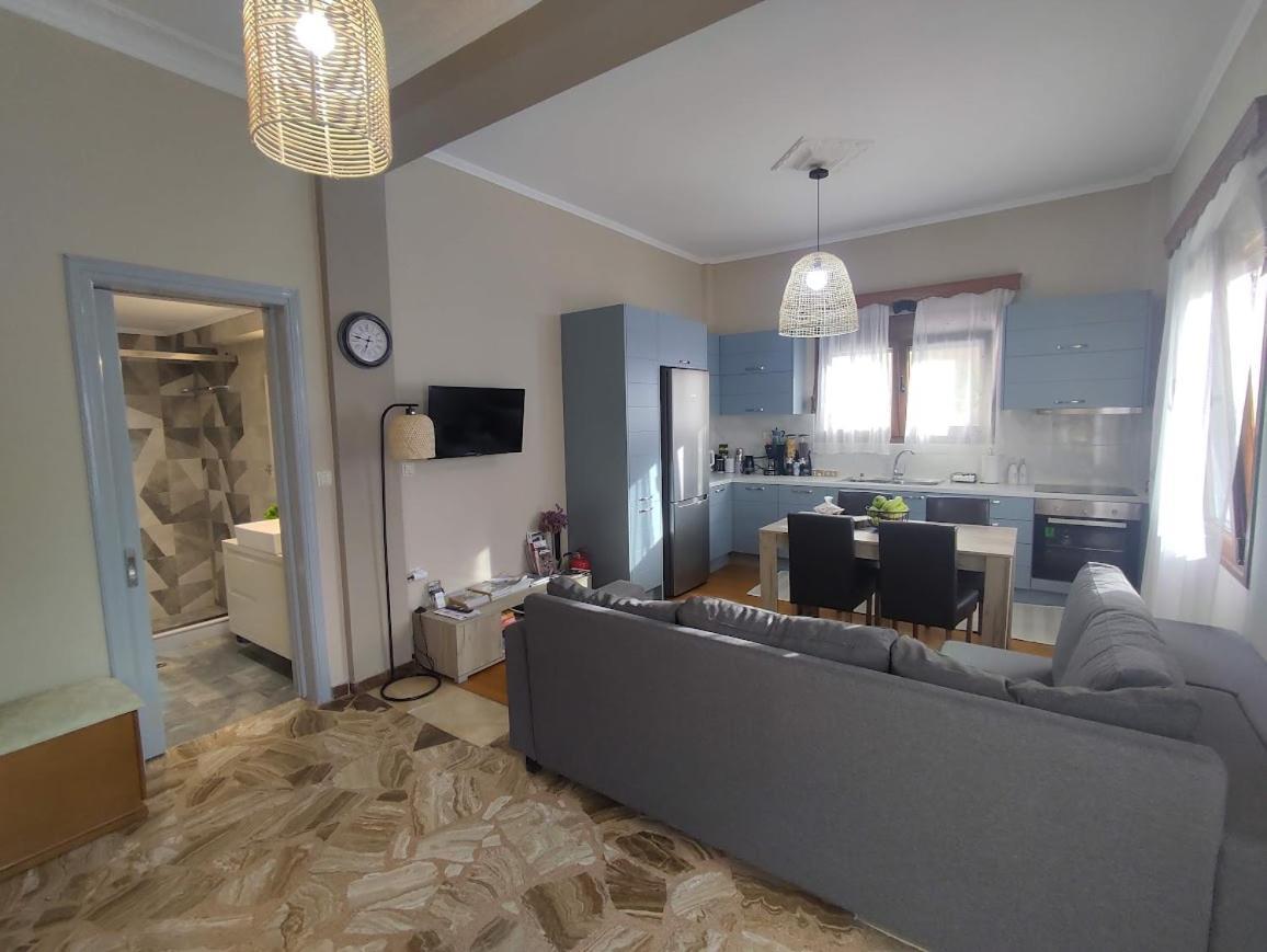 דירות מונמבאסיה Myron & Gabby'S House מראה חיצוני תמונה