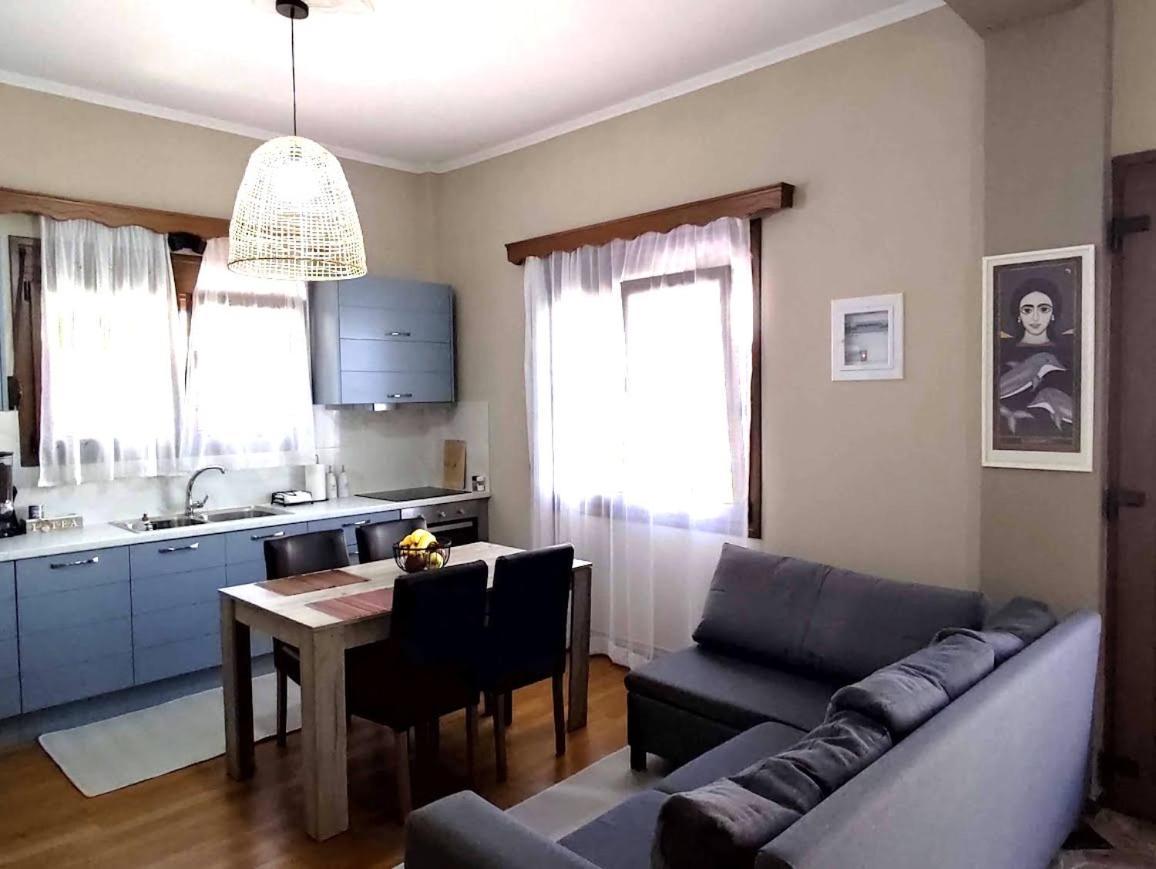 דירות מונמבאסיה Myron & Gabby'S House מראה חיצוני תמונה